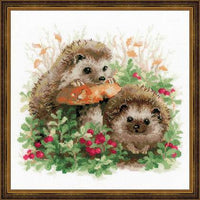 Riolos Cross Stitch - Hedgehogs in Lingonberries