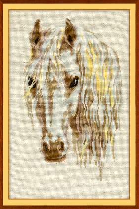 Riolis Cross Stitch - Moon