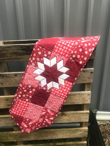 Simple Chrismas Table Runner Kit